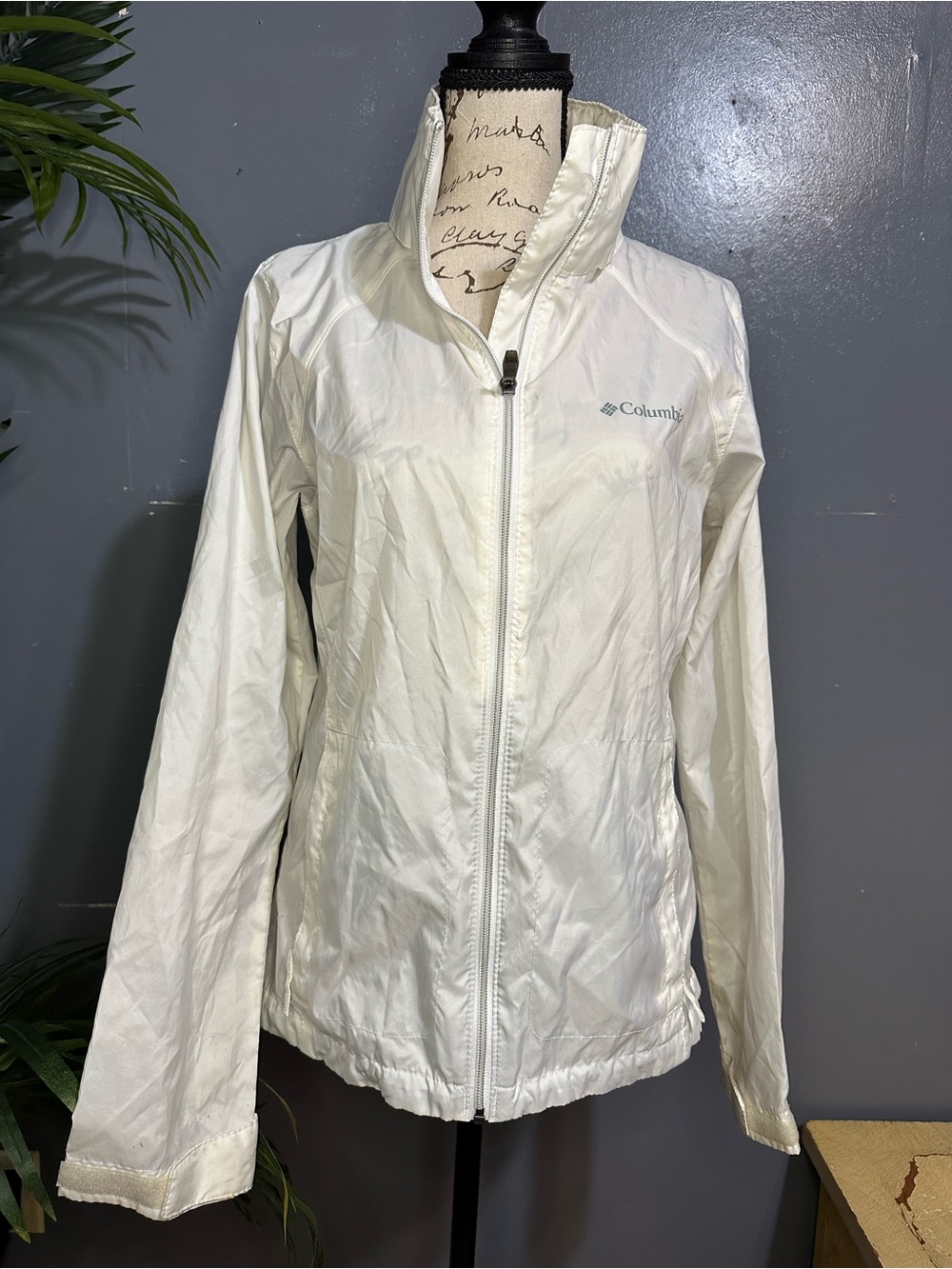 Columbia Women's White Packable Shell Jacket